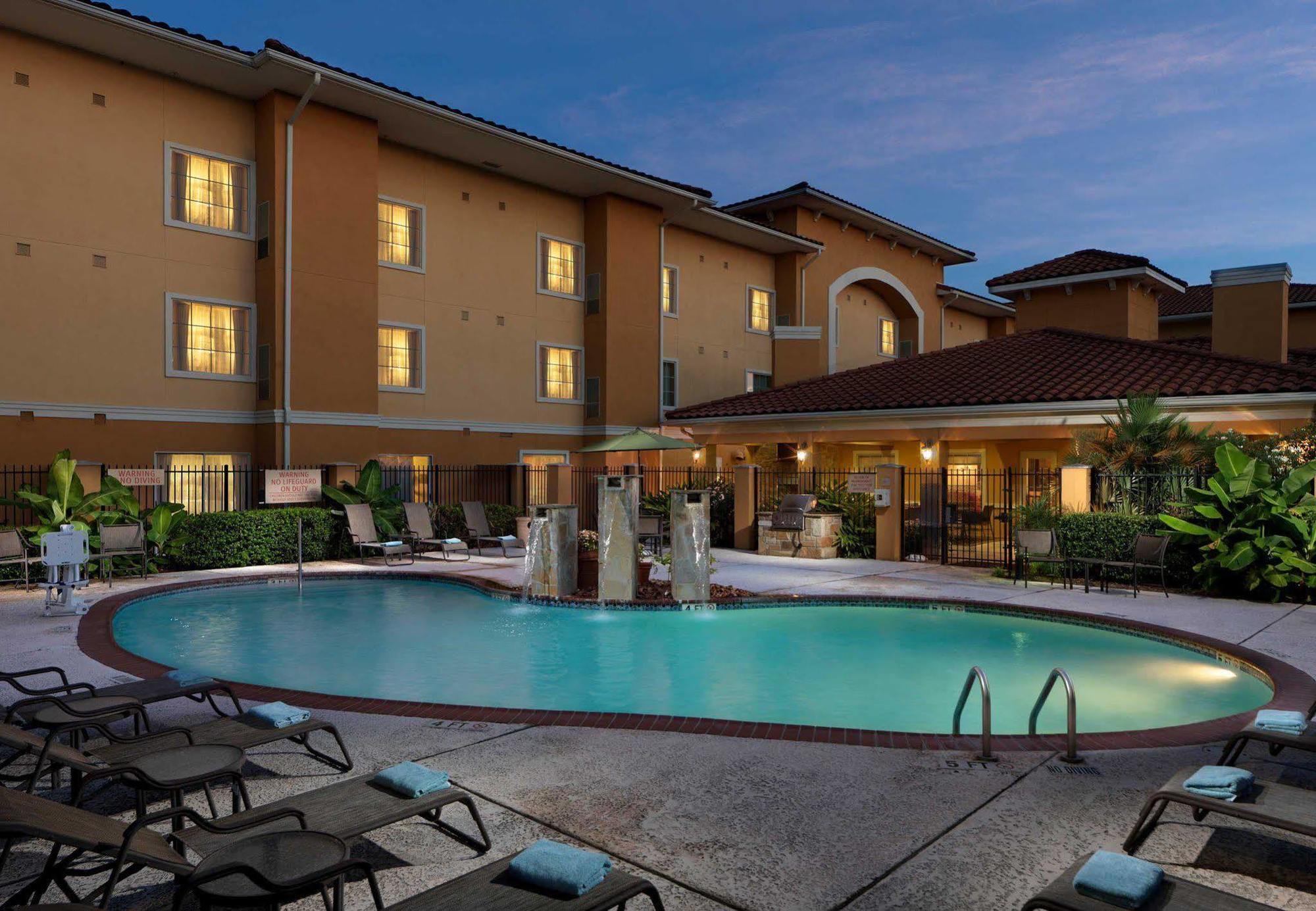 Towneplace Suites Houston North/Shenandoah Zewnętrze zdjęcie